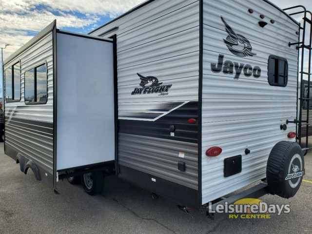 2023 Jayco Jay Flight SLX 8 263RBS in Travel Trailers & Campers in Ottawa - Image 3