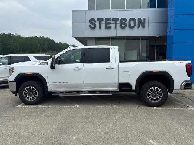 2022 GMC Sierra 2500HD SLT in Cars & Trucks in St. Albert - Image 3