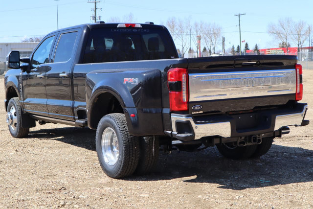  2024 Ford F-350 Super Duty DRW King Ranch in Cars & Trucks in Edmonton - Image 3