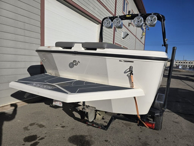 2018 Heyday WT-2 SURF FINANCING AVAILABLE in Personal Watercraft in Kelowna - Image 4