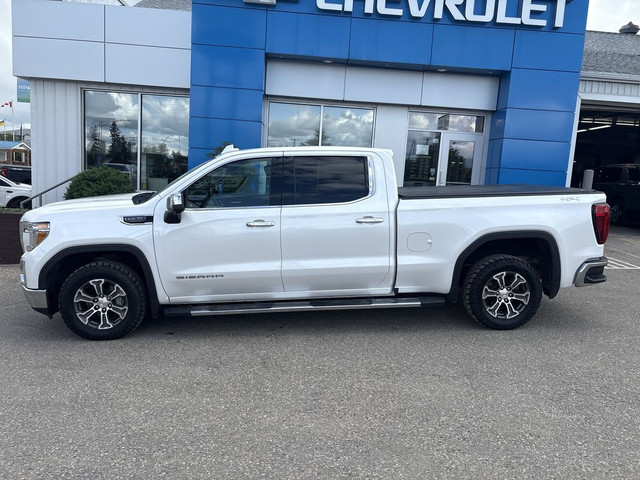 2019 GMC Sierra 1500 SLT in Cars & Trucks in Nipawin - Image 2