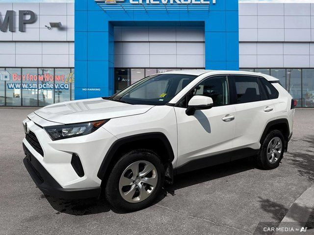 2022 Toyota RAV4 LE | AWD | Heated Seats | Back Up Cam in Cars & Trucks in Saskatoon - Image 2