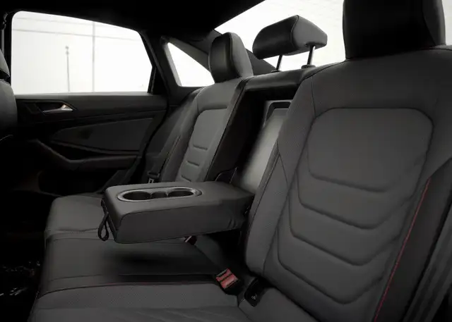 2025 Volkswagen Jetta GLI SUNROOF, REMOTE STARTER, KEYLESS ENTRY dans Autos et camions dans Région de Mississauga/Peel - Image 30