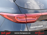 2022 Kia Sportage EX Black Cherry *PANORAMIC ROOF*, *BLUETOOTH*, *CLEAN CARFAX REPORT*, *MARKET VALU... (image 8)