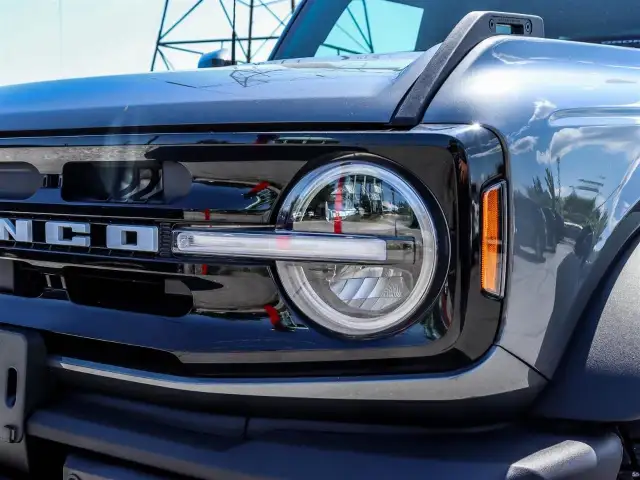 2024 Ford Bronco Outer Banks SASQUATCH PAKCAGE AND LUXURY PAC... dans Autos et camions dans Ottawa - Image 21