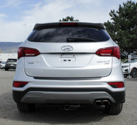 2018 Hyundai Santa Fe Limited | Clean Carfax | BC Registered | Back up Camera | Heated and Cooling S... (image 5)