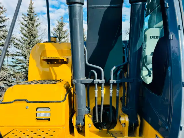 2016 DEERE 130G EXCAVATOR  in Heavy Equipment in Calgary - Image 18