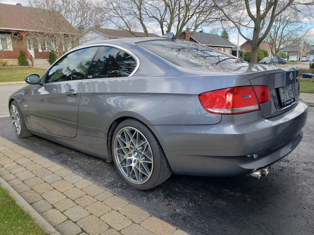 2009 BMW 328 X Drive  Manuel 6 Vitesse 192000 Km in Cars & Trucks in Laval / North Shore - Image 4