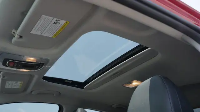 2023 Hyundai Elantra Luxury | Leather | Sunroof | Navigation |S in Cars & Trucks in Guelph - Image 9