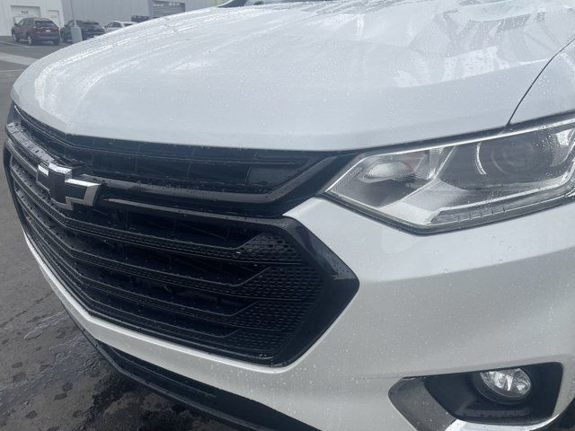 2019 Chevrolet Traverse LT in Cars & Trucks in Calgary - Image 3