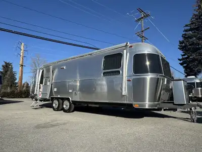 Midtown RV's 2025 Airstream Globetrotter 27FB a luxurious and stylish travel trailer designed to ele...