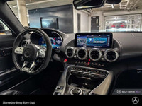 P60 - Ensemble nuit AMG H73 - Garnitures en fibre de carbone AMG 239 - Active Distance Assist DISTRO... (image 9)