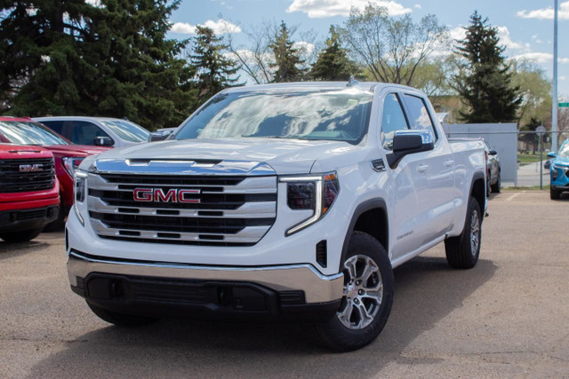 2025 GMC Sierra 1500 SLE Crew Cab 4WD in Cars & Trucks in Edmonton - Image 2