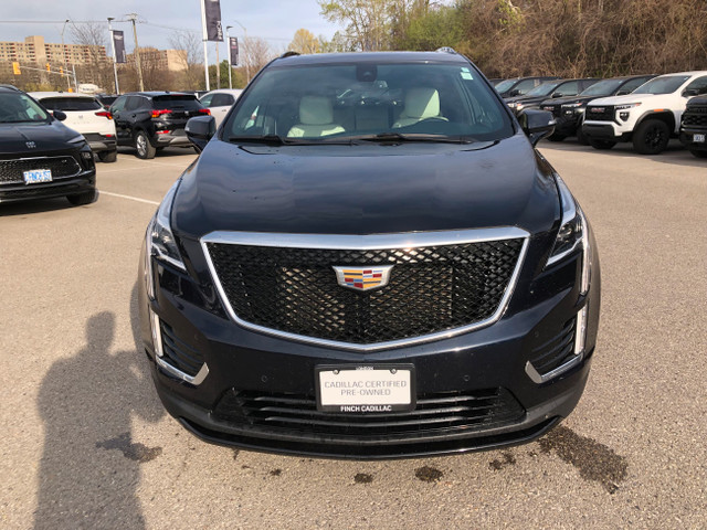 2021 Cadillac XT5 AWD Sport in Cars & Trucks in London - Image 2