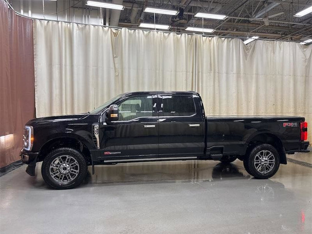 2025 FORD Super Duty F-350 SRW Platinum in Cars & Trucks in Calgary - Image 4