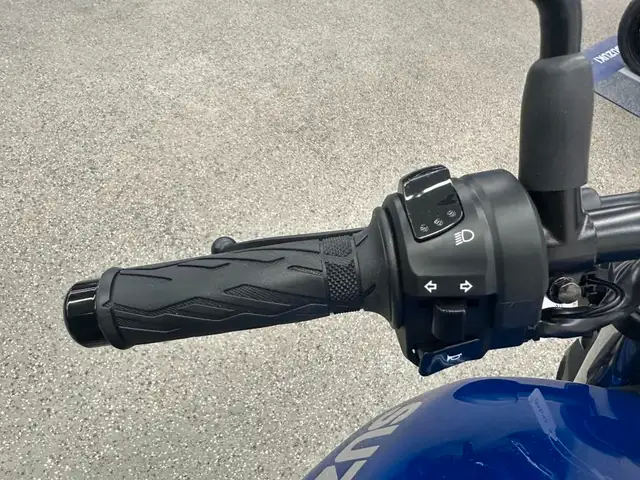 2025 Suzuki SV650AM5 SV650 - V6418NP - -No Payments for 1 Year** in Street, Cruisers & Choppers in Markham / York Region - Image 15