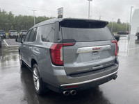 Experience uncompromised capability and premium refinement in this 2022 GMC Yukon Denali 4WD, finish... (image 5)