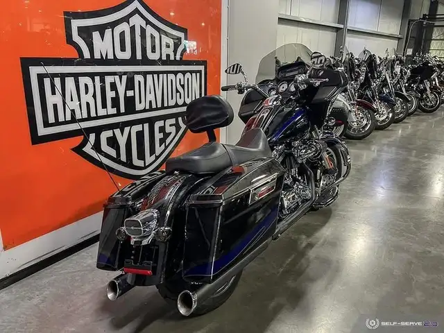 2009 Harley-Davidson FL-Road Glide FLTR in Street, Cruisers & Choppers in Calgary - Image 6