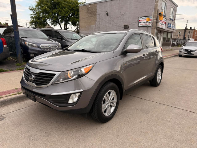 2013 Kia Sportage LX in Cars & Trucks in Hamilton - Image 2