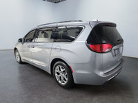 Bien sur?! Voici une description professionnelle pour un Chrysler Pacifica Limited 2017 argente , id... (image 4)