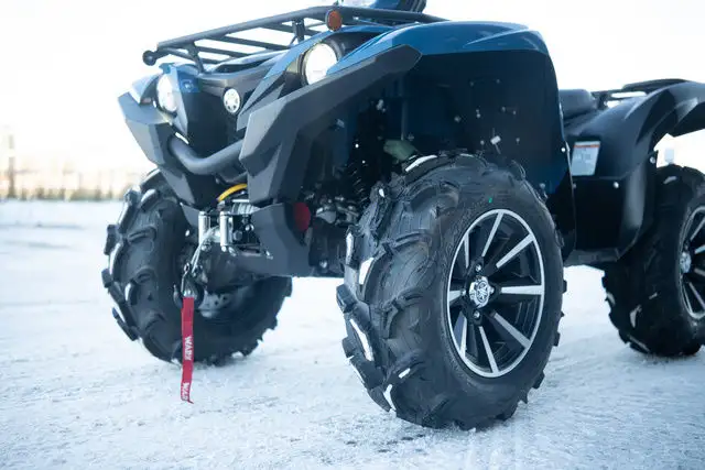2025 Yamaha GRIZZLY 700 SE in ATVs in Strathcona County - Image 17