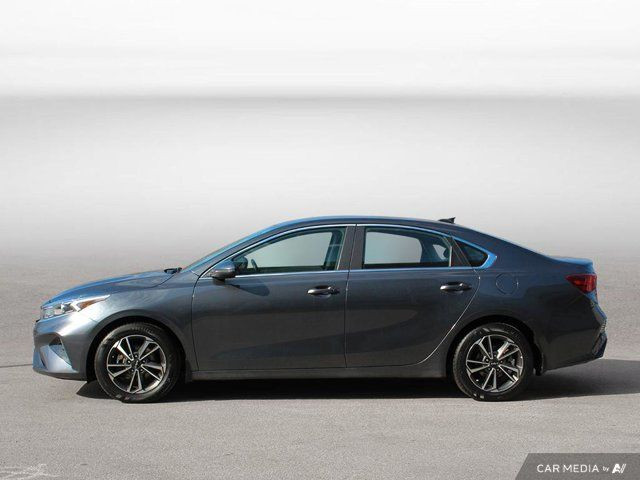 2022 Kia Forte EX | Heated Steering Wheel | Cpo | Lane Keep in Cars & Trucks in Hamilton - Image 2