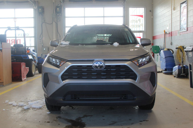 2021 Toyota RAV4 LE DEAL PENDING in Cars & Trucks in Miramichi - Image 2