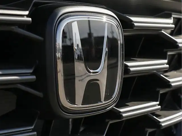 2025 Honda CR-V LX in Cars & Trucks in Winnipeg - Image 9