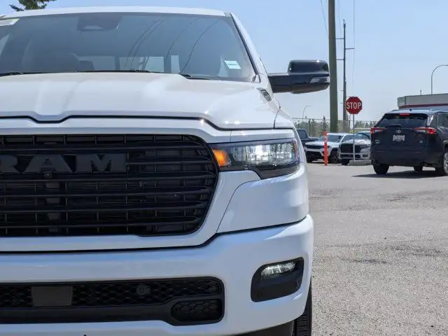2025 Ram 1500 Sport - 3.92 Rear Axle - Anti Spin Rear Diff dans Autos et camions dans Calgary - Image 10