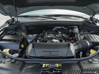 *2024 Dodge Durango R/T | 5.7L HEMI V8 | AWD | Blacktop Package* Turn heads and take command of the... (image 7)