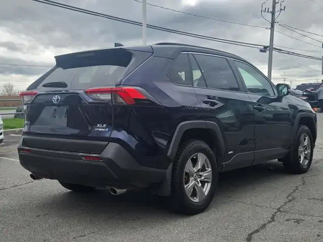 2023 Toyota RAV4 Hybrid XLE HEV AWD Volant &amp; bancs chauffant in Cars & Trucks in Longueuil / South Shore - Image 9