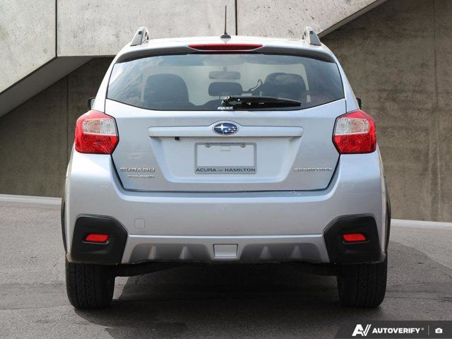 2016 Subaru Crosstrek Limited | LOW KMS | HEATED SEATS in Cars & Trucks in Hamilton - Image 4