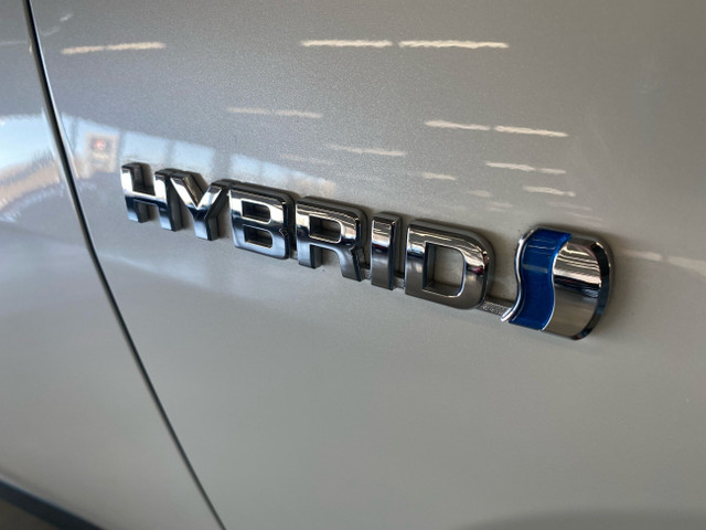 2021 Toyota RAV4 Hybrid Limited HYBRIDE TOIT OUVRANT SIÈGES EN C in Cars & Trucks in Saint-Jean-sur-Richelieu - Image 4