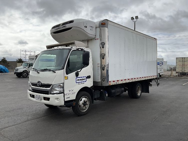 2017 Hino Truck 195 FROZEN in Heavy Trucks in Moncton - Image 3
