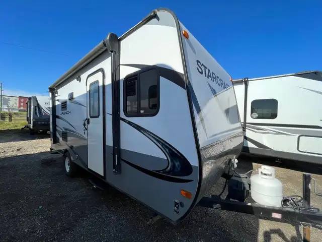 2018 STARCRAFT LAUNCH 17BH (FINANCING AVAILABLE) in Travel Trailers & Campers in Saskatoon - Image 4