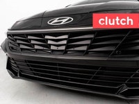 NO ACCIDENTS / CLEAN CARFAX / 1 OWNER / Climate Control, Dual Zone Front Climate Control, 12V Outlet... (image 6)