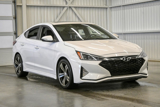 2020 Hyundai Elantra Sport I4 1,6L turbo , toit , cuir , caméra in Cars & Trucks in Sherbrooke