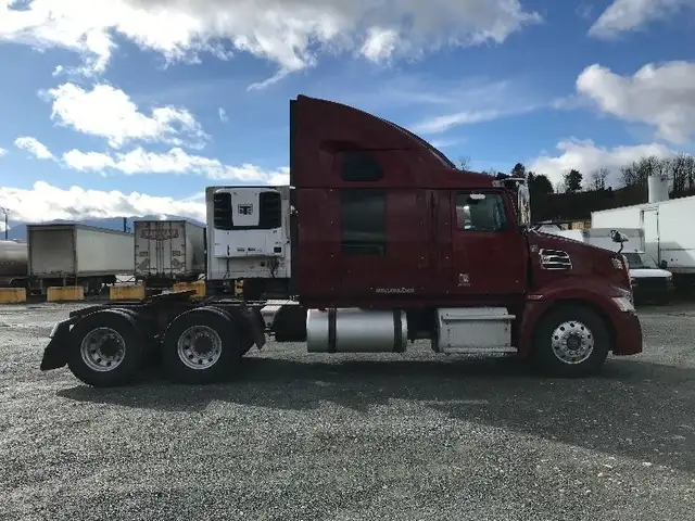 2018 Western Star 5700XE in Heavy Trucks in Delta/Surrey/Langley - Image 9