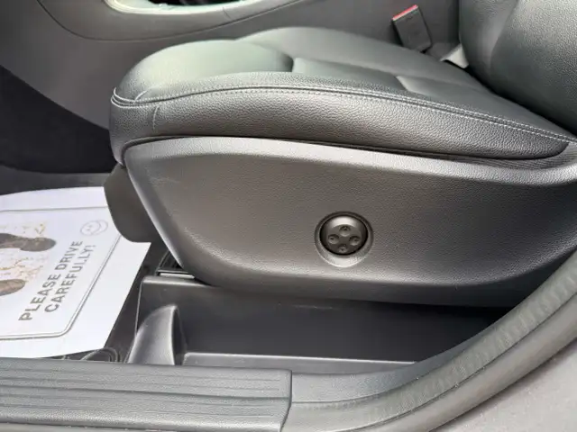 2015 Mercedes-Benz B-Class 4dr HB B 250 Sports Tourer 4MATIC in Cars & Trucks in City of Toronto - Image 12