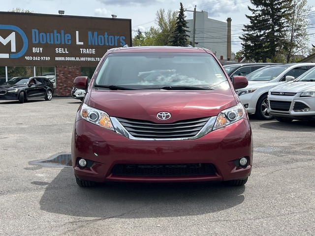 2014 Toyota Sienna XLE in Cars & Trucks in Calgary - Image 2