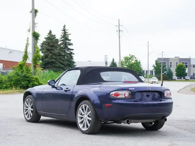 2008 Mazda MX-5 GT- Low KM - Manual - Leather dans Autos et camions dans Barrie - Image 7
