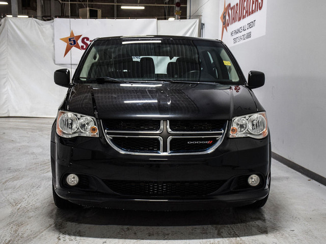  2016 Dodge Grand Caravan EXCELLENT CONDITION MUST SEE WE FINANC in Cars & Trucks in London - Image 4