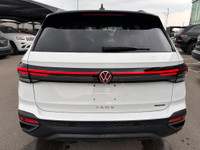 2025 VOLKSWAGEN TAOS COMFORTLINE BLACK EDITION | 4MOTION | ACCIDENT FREE CARFAX | ONE OWNER | REMOTE... (image 4)