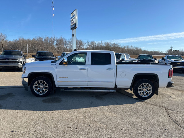 2018 GMC Sierra 1500 SLT in Cars & Trucks in Winnipeg - Image 2