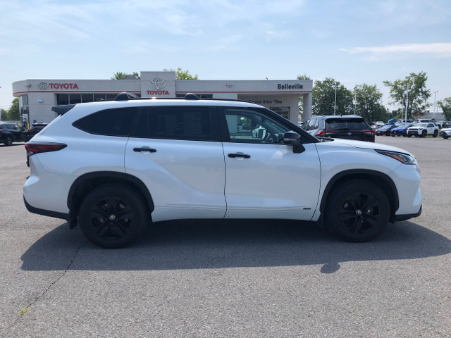 2024 Toyota Highlander hybrid XLE LOW KMS in Cars & Trucks in Belleville - Image 4
