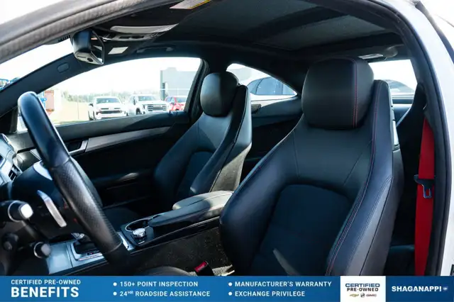 2015 Mercedes-Benz C-Class C 3504MATIC® | LOW KM | BEAUTIFUL CON in Cars & Trucks in Calgary - Image 14