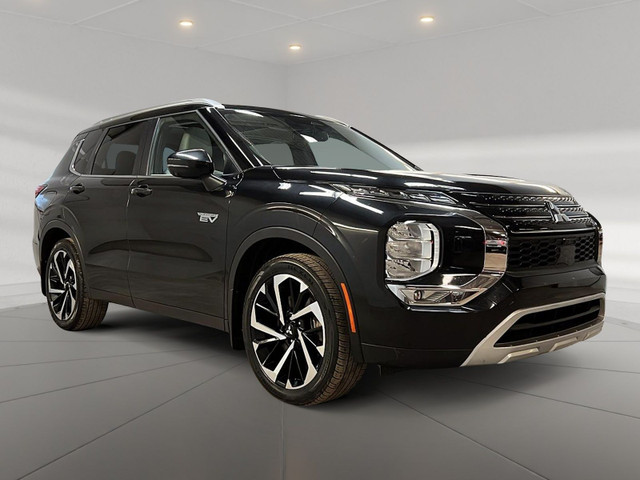 2023 Mitsubishi Outlander SEL S PHEV CUIR TOIT PANO NAV AWC in Cars & Trucks in Laval / North Shore - Image 3