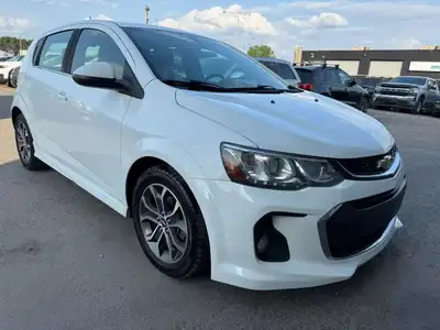 4MKAUTO 514 865 4438 2017 Chevrolet Sonic LT FWD, 4 Cyl. 1.8L Automatique, 183,059 km certifié elle...