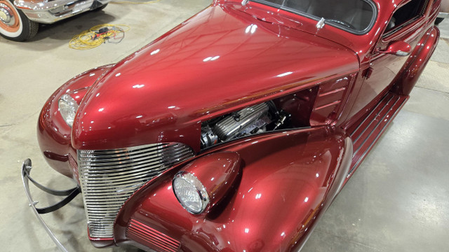 1939 Chevrolet Master Deluxe 2-door Sedan in Classic Cars in Edmonton - Image 2