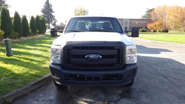 2014 Ford F-350 SD XLT SuperCab Long Bed 2WD in Cars & Trucks in Richmond - Image 3